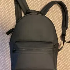 ブラックバックパック シンプルデザインのサムネイル