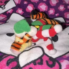 Disney ティガー クリスマス ぬいぐるみバッチ