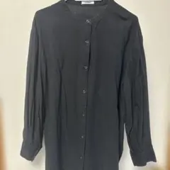 ブラック ボタン付き 長袖シャツ