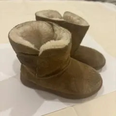 UGG ベビームートンブーツ