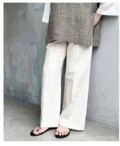 スピックアンドスパン センタープレスパンツ