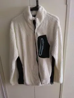 フリースジャケット クリーム色