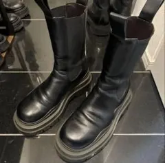 Bottega Venetaタイヤチェルシーブーツのサムネイル