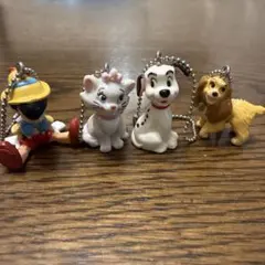 ディズニー キャラクター キーホルダー 4種セット