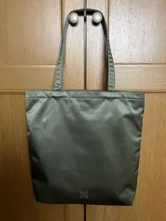 russet クラウズナイロンプレーントートバッグ ライトグレー - メルカリ