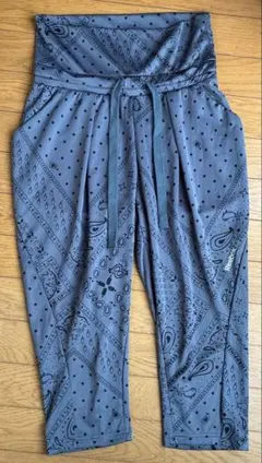 Reebok グレー　ヨガパンツ ドローストリング付　フィットネス　Zumba