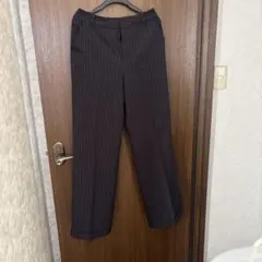 Avemme. ストライプ センタープレスパンツ