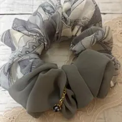 《ちーちゃん様専用》ハンドメイドシュシュ 幾何学模様×グレー