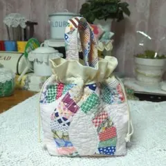 アンティークキルトリメイク　持ち手付き巾着バッグ　　ハンドメイド
