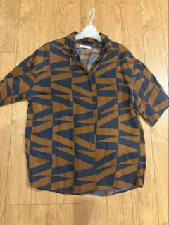 anuke アンヌーク Geometric Satin Shirtsのサムネイル