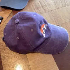 ウォッシュ加工 紫の刺繍キャップ