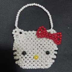 sanrio ハローキティ　ビーズバッグ MAYGLOBEと #ハローキティ のコラボバッグに新作が登場！ やわらかな