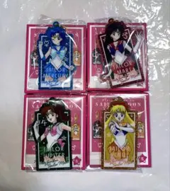セーラームーン　ローソン　グリッターアクリルキーホルダー