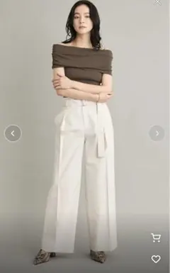 新品未使用】WELINOA UNBALANCE TUCK TOP ホワイト - メルカリ