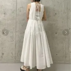 美品✨mila owen バックデザインギャザーワンピース　ホワイト