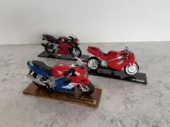 Honda バイク ミニチュアモデル 3台セットのサムネイル