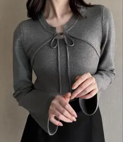 リボンフレアスリーブニット