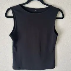 ユニクロ　ボートネック　ノースリーブT