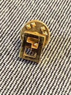 FENDI ブローチ 新品未使用 楽天市場】フェンディ ブローチの通販