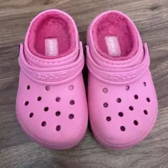 Crocs ピンク サンダル ファー付き c10
