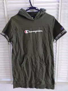 Champion LOVETOXIC コラボ 半袖パーカー （カーキ）