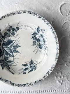 Item thumbnail for item a09e3213-9289-486a-ba9f-4a4cf313c619