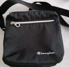 Champion ブラック ショルダーバッグ