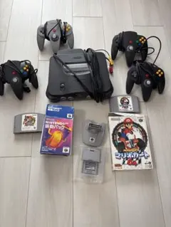 Nintendo64本体 コントローラー4、カセット2、振動パック、説明書付き
