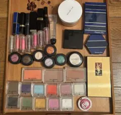 アイシャドウ　リップ　まとめ売り