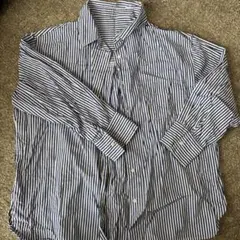 青と白のストライプ長袖シャツ