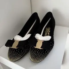 Ferragamo VARA スタッズ パンプス 22.5cm