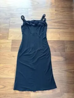 黒 フリル付きキャミワンピース