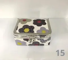 がま口ボックス　小　ホワイト系花柄　ハンドメイド