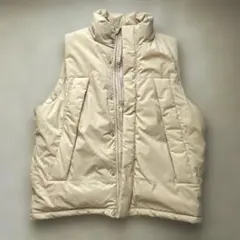 ダウンベスト ベージュ Mサイズ ユニセックス ソロナオーラ ウィゴー LUCY