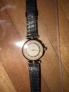 【本日限定価格・美品】Gucci 稼働　アナログ腕時計 ゴールド/ブラック