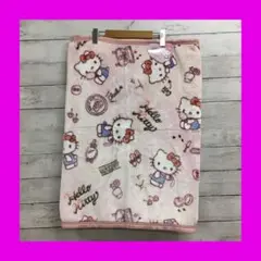 新品 Sanrio ハローキティ 膝掛け ブランケット サイズ70x100cm