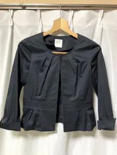 ジャケット　パンツ　ストールのセットのサムネイル