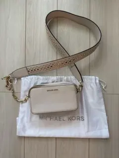 【スタッズ大好き⭐️】マイケルコース クロスボディ ショルダー