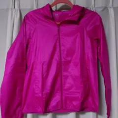 ユニクロ ウィンドブレーカー