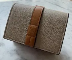 LOEWE ロエベ 三つ折り財布 レザー ベージュのサムネイル