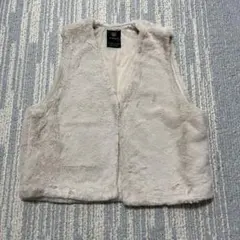 w closet フェイクファー ノースリーブジャケット グレーのサムネイル