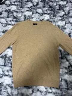 新品　GAP ベージュ ニットセーター Mのサムネイル