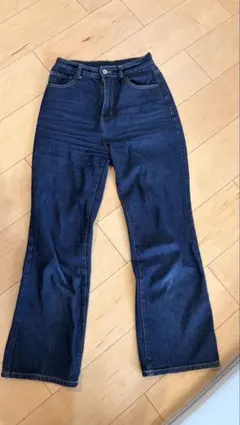 GRLダークブルー セミフレアデニム