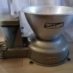 Item thumbnail for item a5a820e2-7af0-4502-b201-ee36f1d7969f