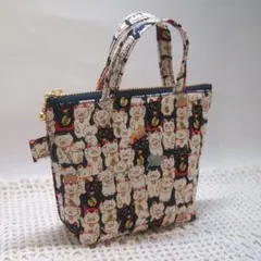 感謝価格 猫柄 持ち手付き16cmファスナーポーチ ハンドメイド - メルカリ
