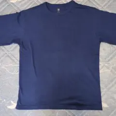 UNIQLO Tシャツ 150サイズ ネイビーのサムネイル