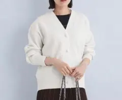 green label relaxing WAC パフニットVネックカーディガン