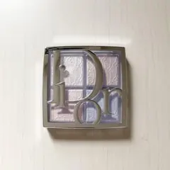 Dior バックステージグロウマキシマイザーパレット 002