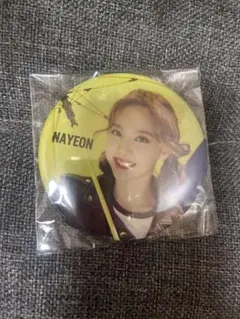 twice ナヨン　缶バッジ