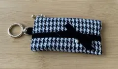 千鳥柄 カラビナ付きマルチポーチ